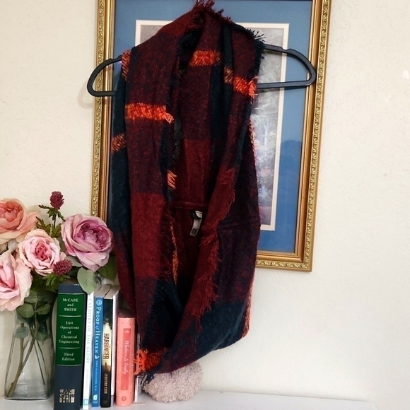 Finge Infinity Scarf Bohemian Fringe Hem Cozy Lagenlook Winter - Picture 4 of 5